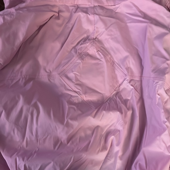 Canada goose size S women’s kaslo cropped wind jacket twilight magenta used - Picture 5 of 7